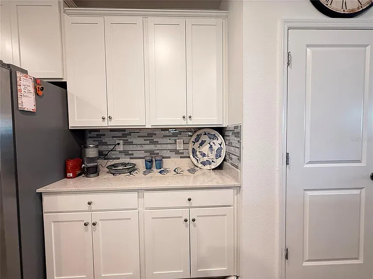 7656 SW 74th Pl — Photo 8