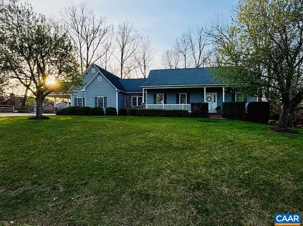 18 Forest View Ln, Fishersville, VA 22939