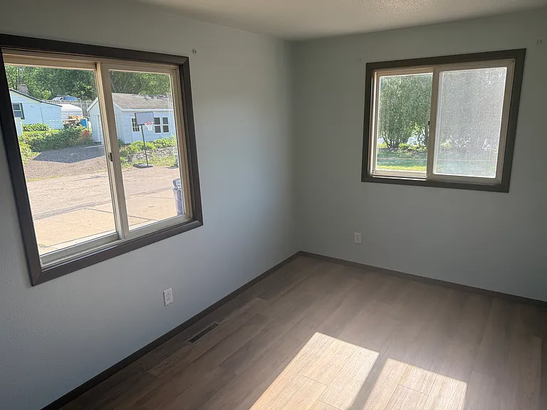 209 Sperbeck St #B — Photo 4