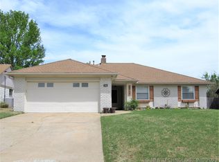 8939 E 60th St, Tulsa, OK 74145