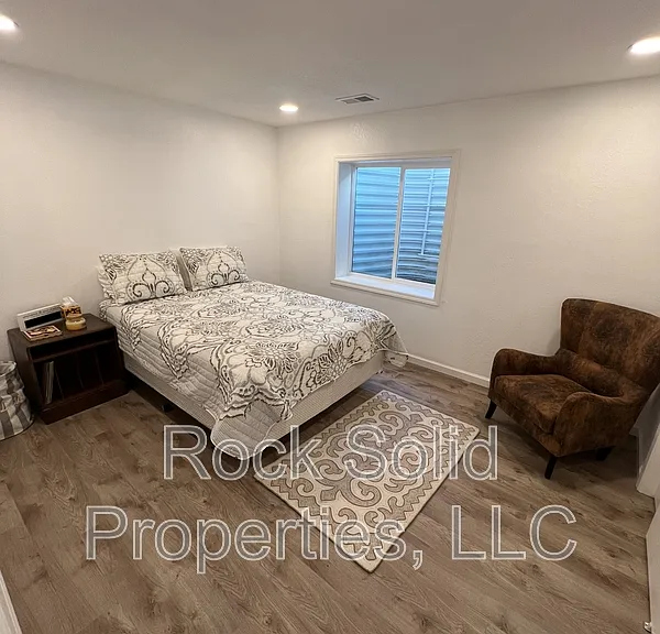 1716 Kade Ct — Photo 17