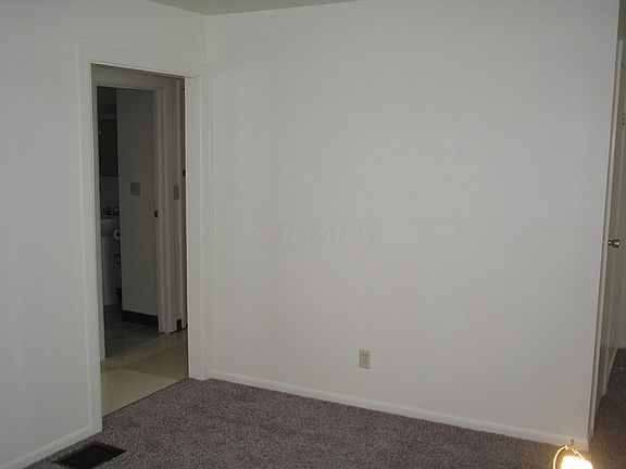 5th image of 2325 Atwood Ter