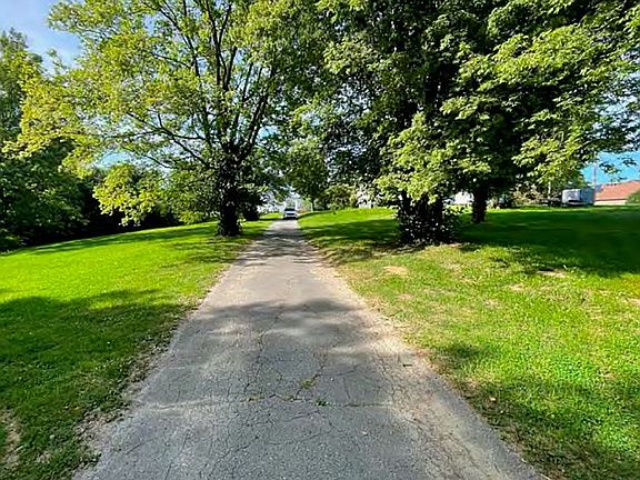 2nd image of 1704 Muegge Rd