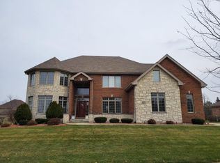 22879 Sun River Dr, Frankfort, IL 60423