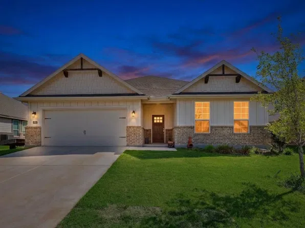 808 Feather Edge Dr, Springtown, TX 76082