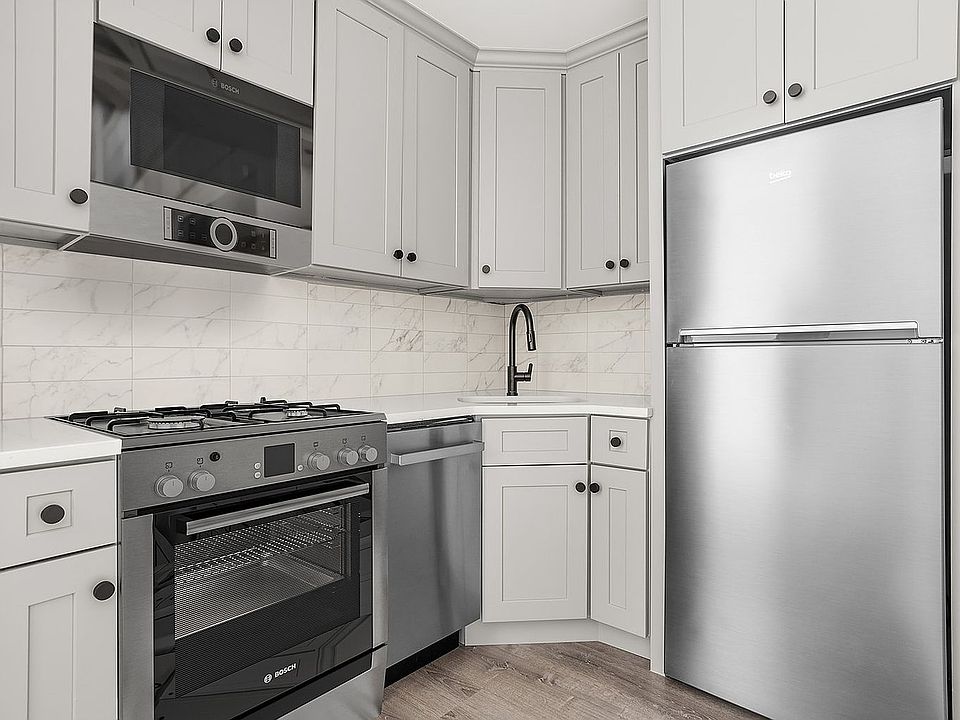 1st image of 331 Franklin Ave #2