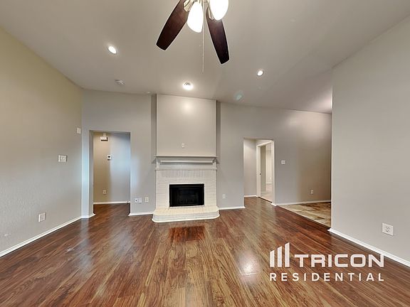 3rd image of 700 Cooper Ln