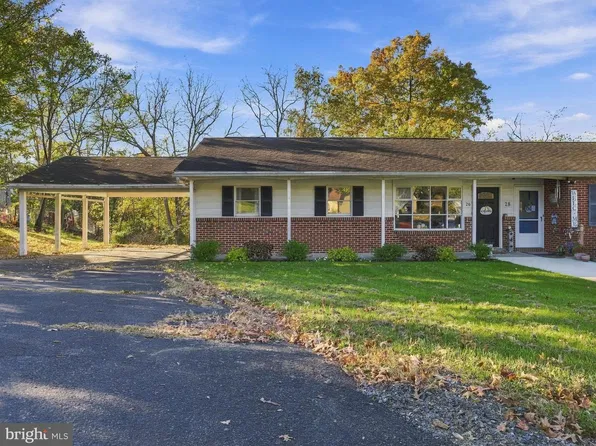 26 Nottingham Dr, Chambersburg, PA 17201