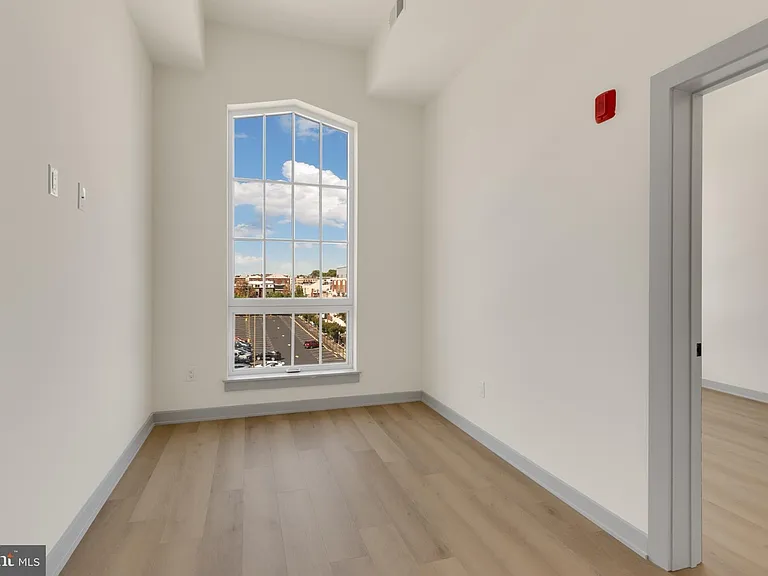 689 N Broad St #202 — Photo 8
