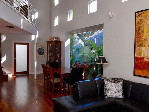 4th image of 2708 Chambray Ln