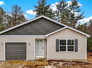 358 Elm St, New Straitsville, OH 43766