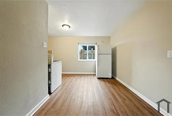 7123 Holly St #A — Photo 12