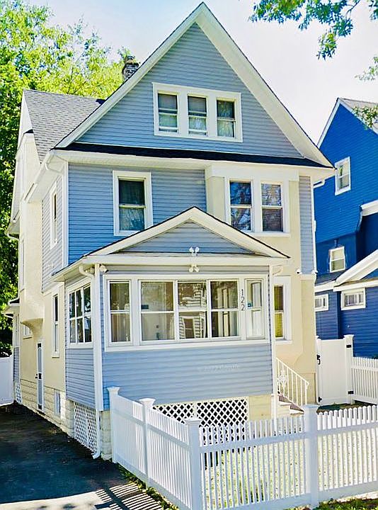 1st image of 122 Sanford St