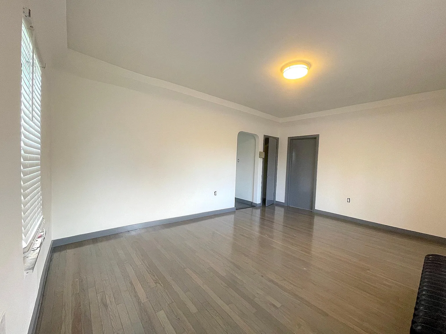 1335 Crane St — Photo 2