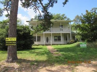 285 Dog Young Rd, Mountain View, AR 72560