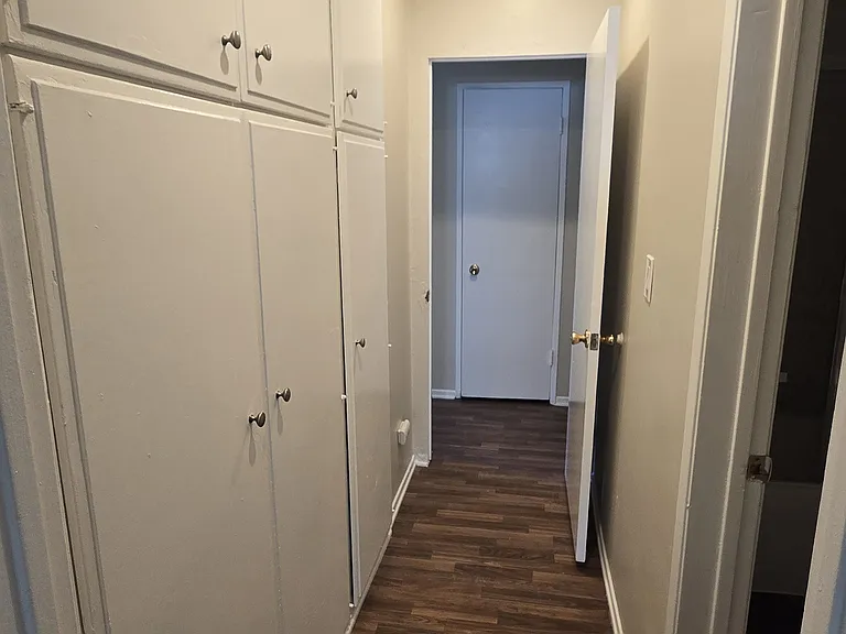 510 S Mariposa Ave #205 — Photo 10