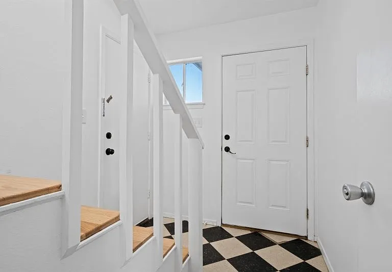 342 Lands End St — Photo 18