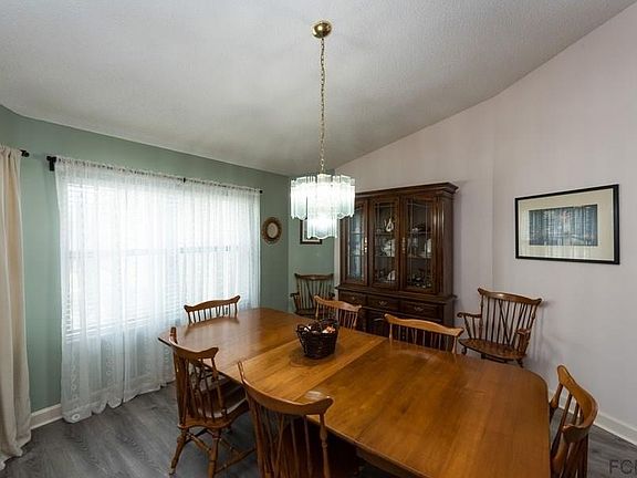 5th image of 13 Westcliffe Ln