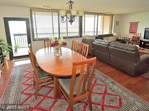 5th image of 3709 S George Mason Dr APT 1708