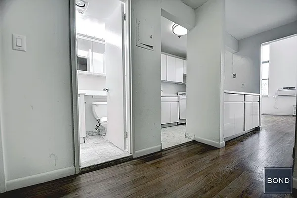 Rented by Bond New York | media 18