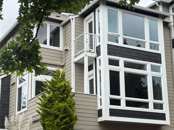 218 E Boston Street, Seattle, WA 98102