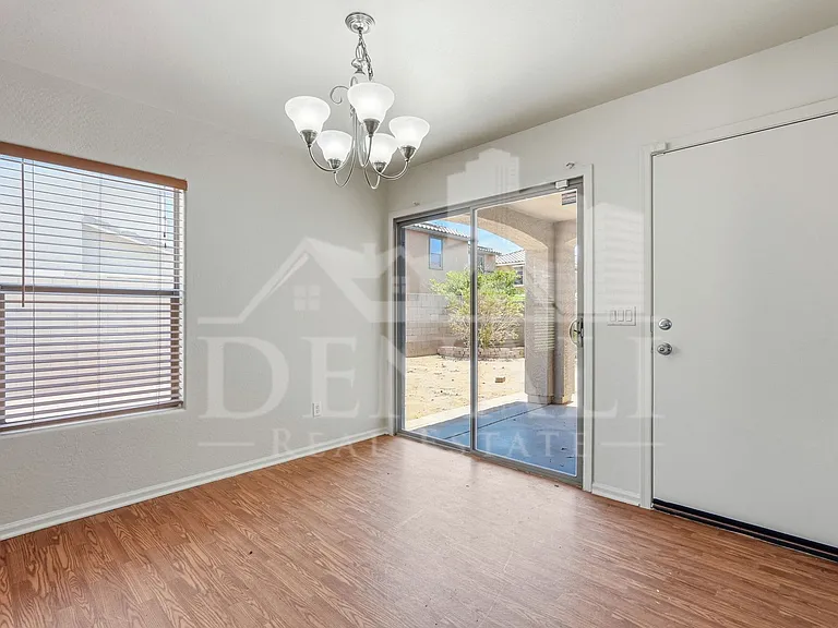 4923 N 108th Dr — Photo 8