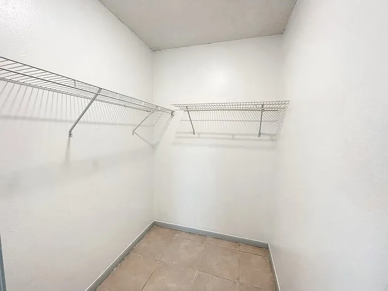 1054 Buccaneer Dr #1054 — Photo 5