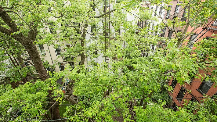 Rented by Garfield Realty  | media 8