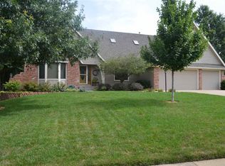 6032 SW 36th St, Topeka, KS 66614