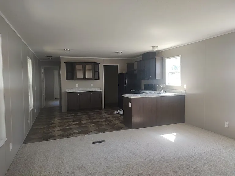 Avon Lakes Estates — Photo 45