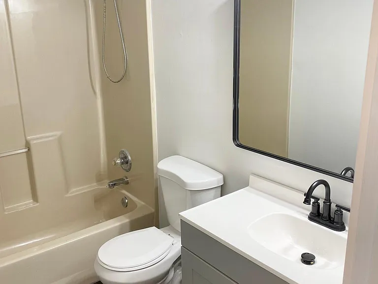 Full bathroom