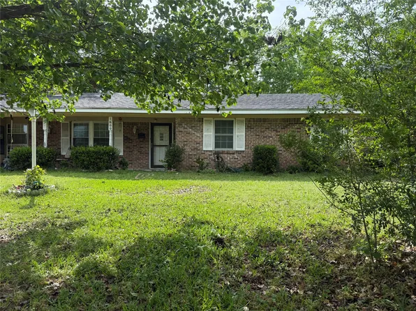 1600 S Jackson St, Kaufman, TX 75142