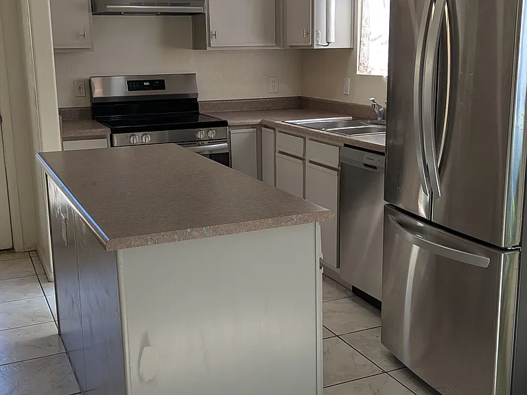 455 S Mesa Dr #137 — Photo 6