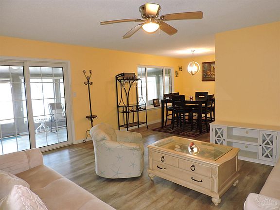 5th image of 12134 Longwood Dr #12134