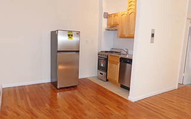 Rented by Immac Realty | media 19