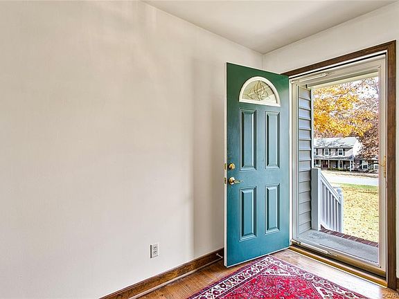 3rd image of 11820 Spikehorn Ln