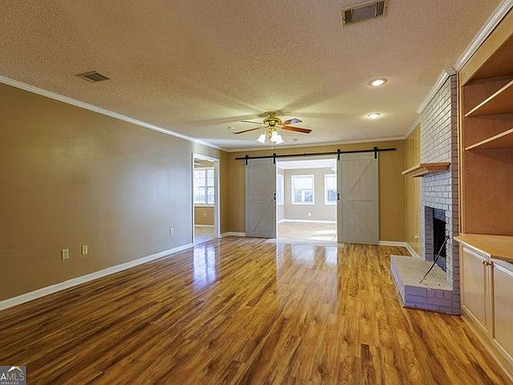 3rd image of 5318 Mimosa Cir