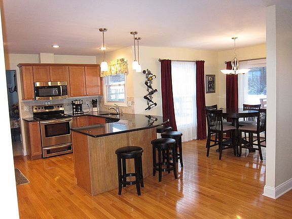 Kitchen and Breakfast Nook