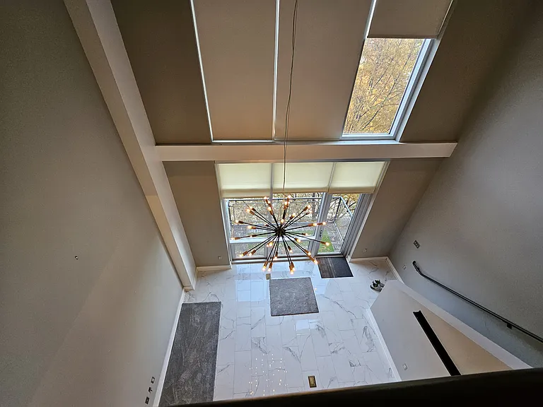 1133 Metropolitan Ave #306 — Photo 12