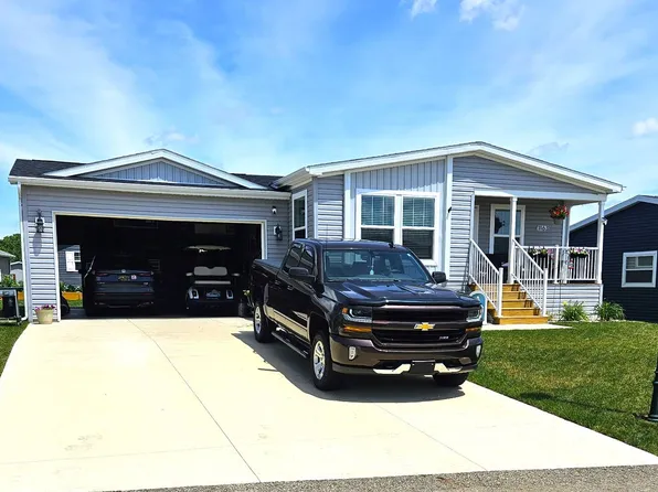 1163 Wood Ridge Dr #D-81, Martin, MI 49070