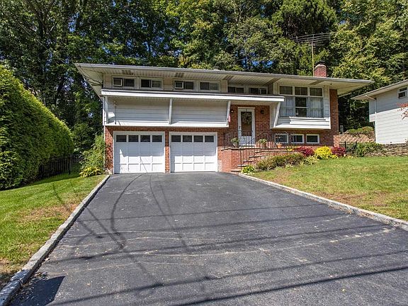 2nd image of 296 Prospect Ave
