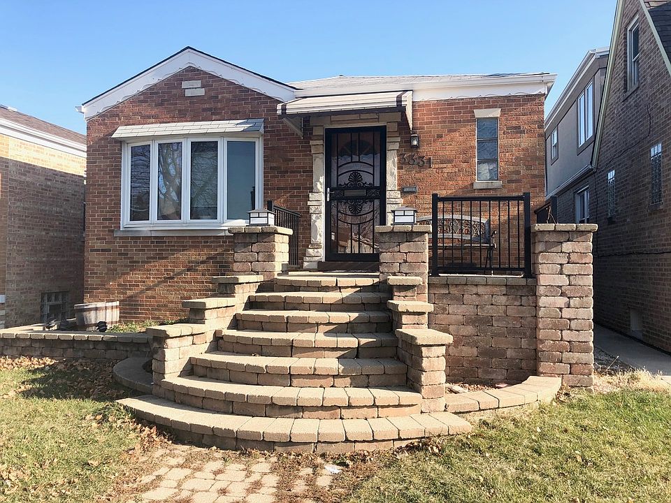 1st image of 3331 N Ozark Ave