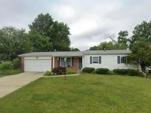 11 Denallen Dr, Saint Peters, MO 63376