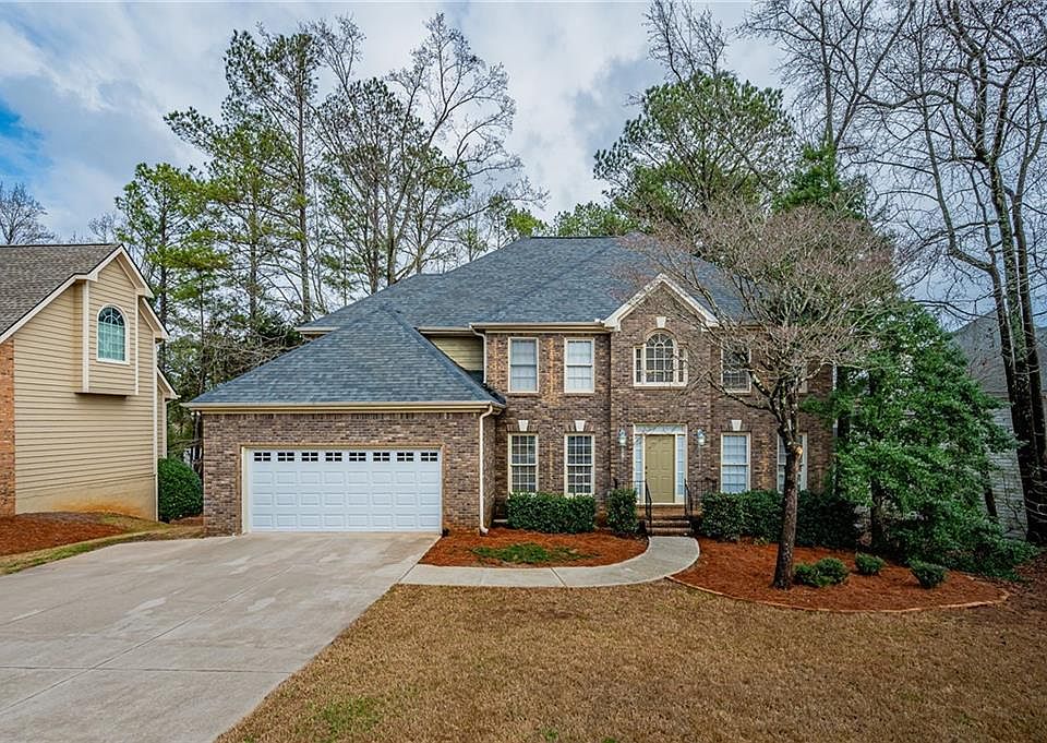 1st image of 2165 Wildwood Lake Dr