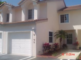 8103 Southgate Blvd, Pompano Beach, FL 33068