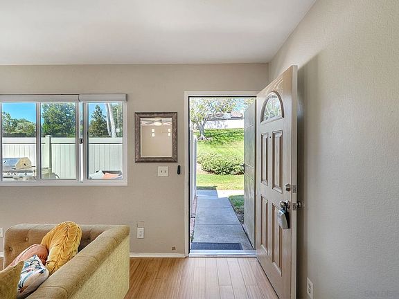 3rd image of 1906 Park Dale Ln