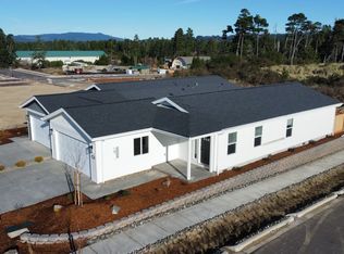 5211 Nopal St, Florence, OR 97439