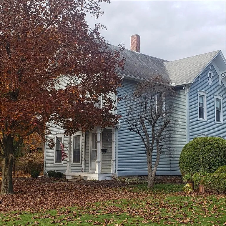 117 N Main St photo 1