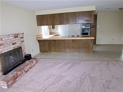 4th image of 1650 Peachwood Ave