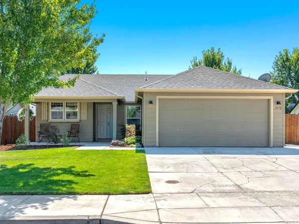3172 SW Deschutes Ave, Redmond, OR 97756
